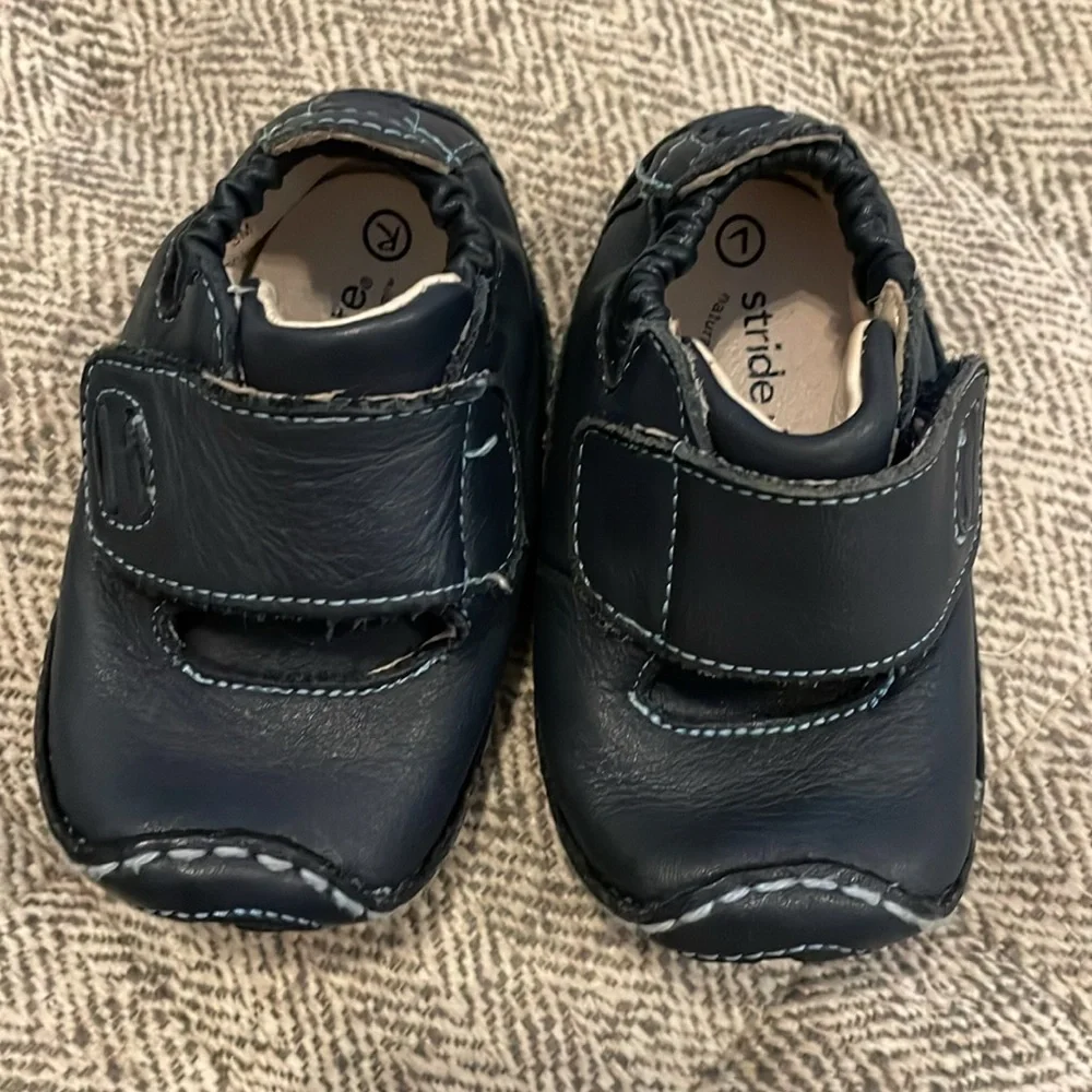 Stride Rite Sky H & L stage 1 shoes size 3M